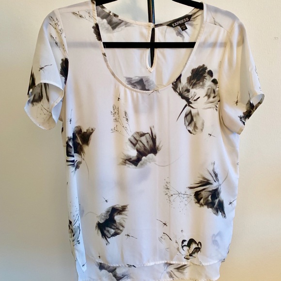 Short sleeve blouse from Express - Picture 1 of 2